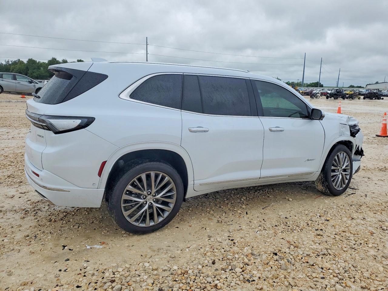 2026 Buick Enclave Avenir - Фото 3