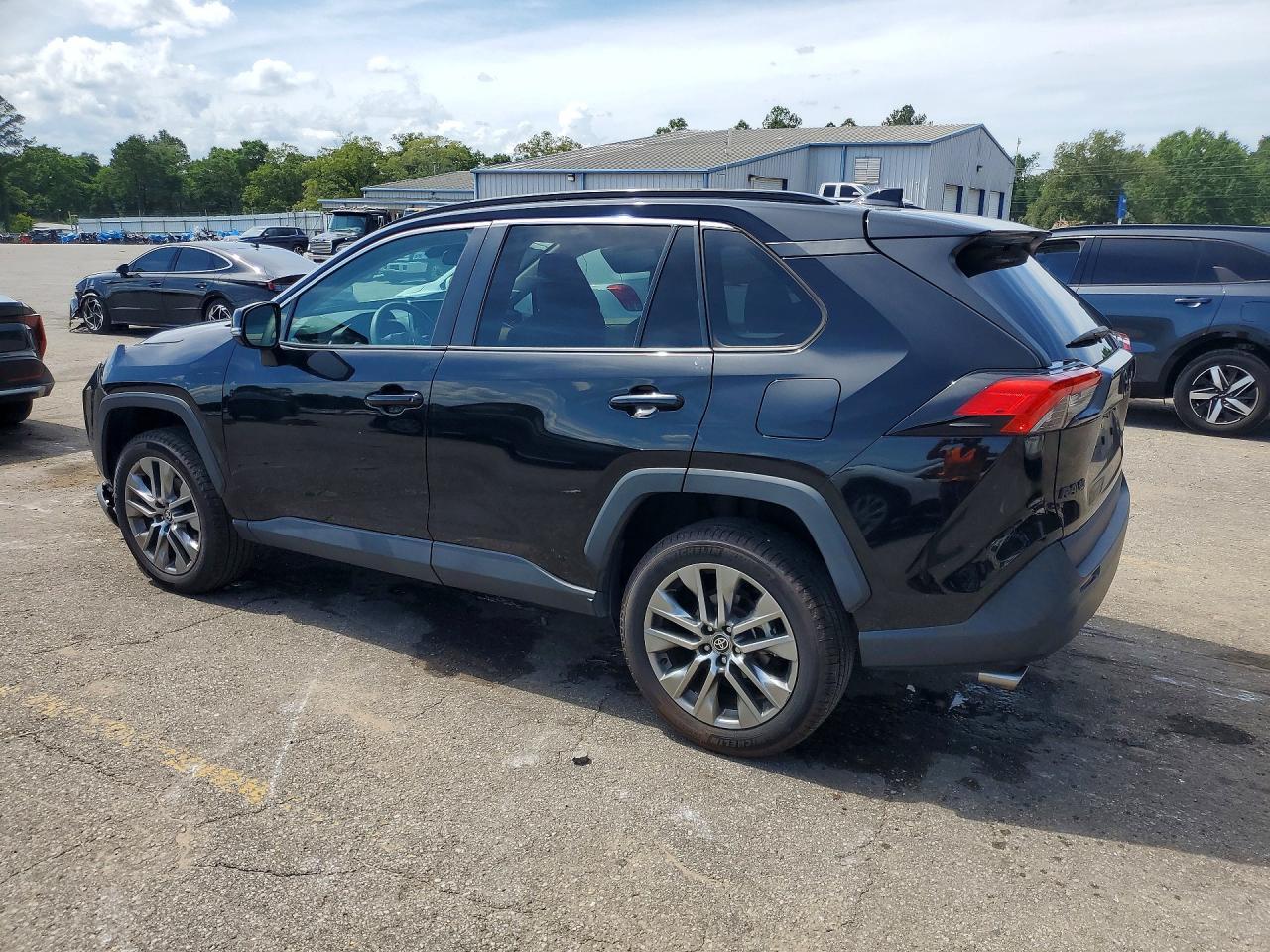 2022 Toyota Rav4 Xle Premium - Фото 2