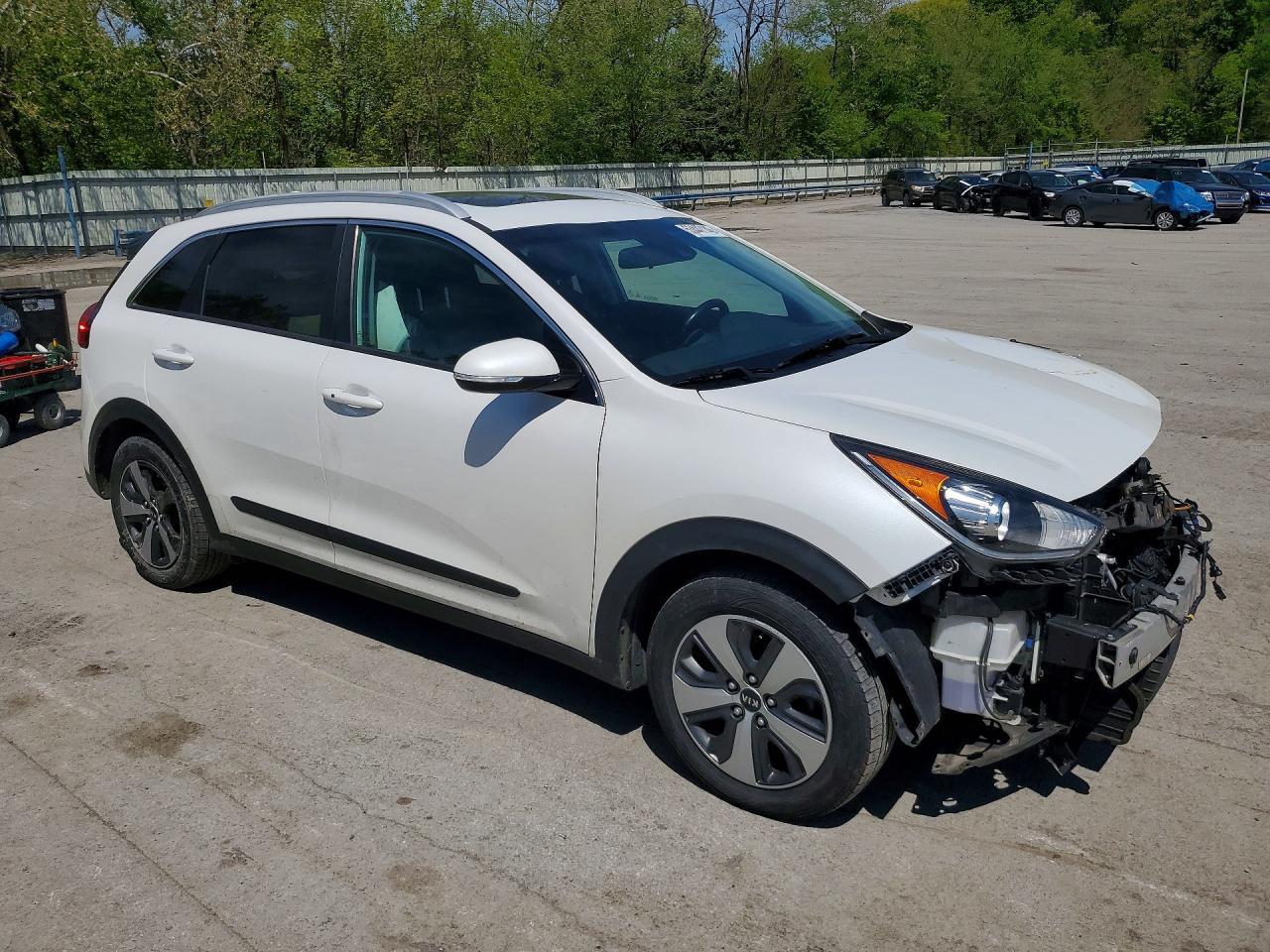 2017 Kia Niro Ex - Фото 4