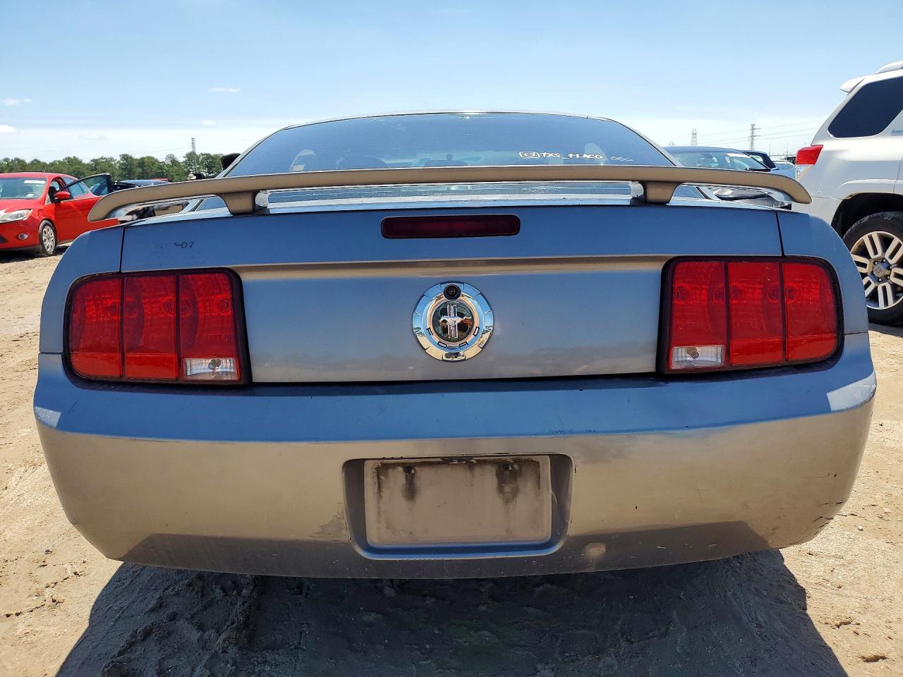 2006 Ford Mustang - Фото 6