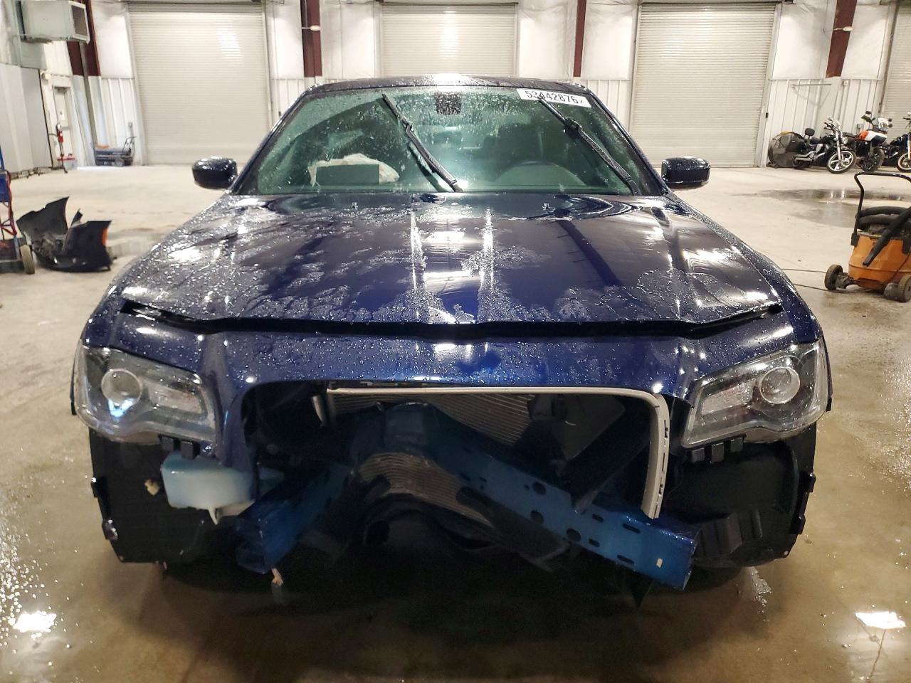 2017 Chrysler 300 S - Image 5