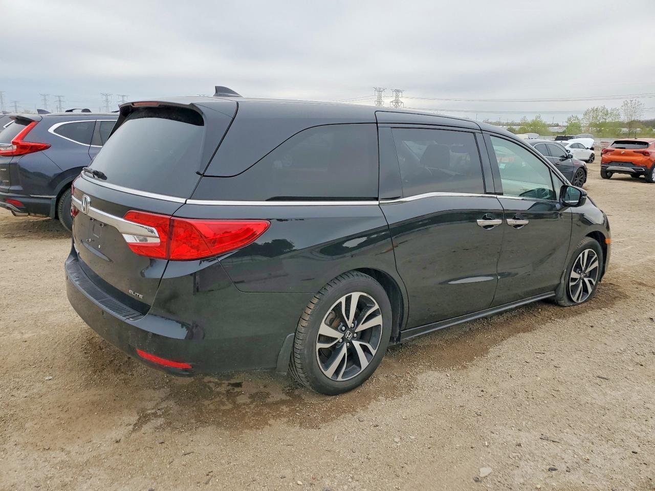 2019 Honda Odyssey Elite - Фото 3