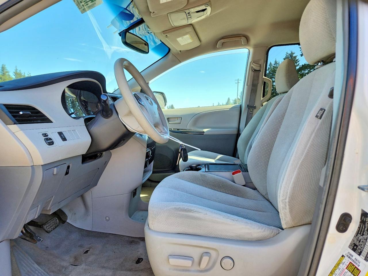 2014 Toyota Sienna Le - Фото 7