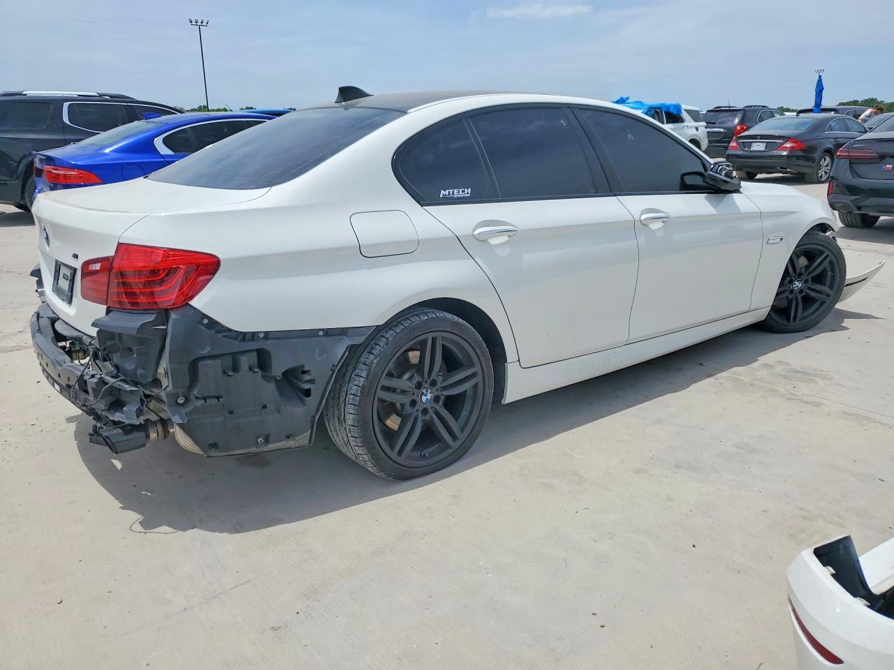 2016 BMW 535 I - Image 3