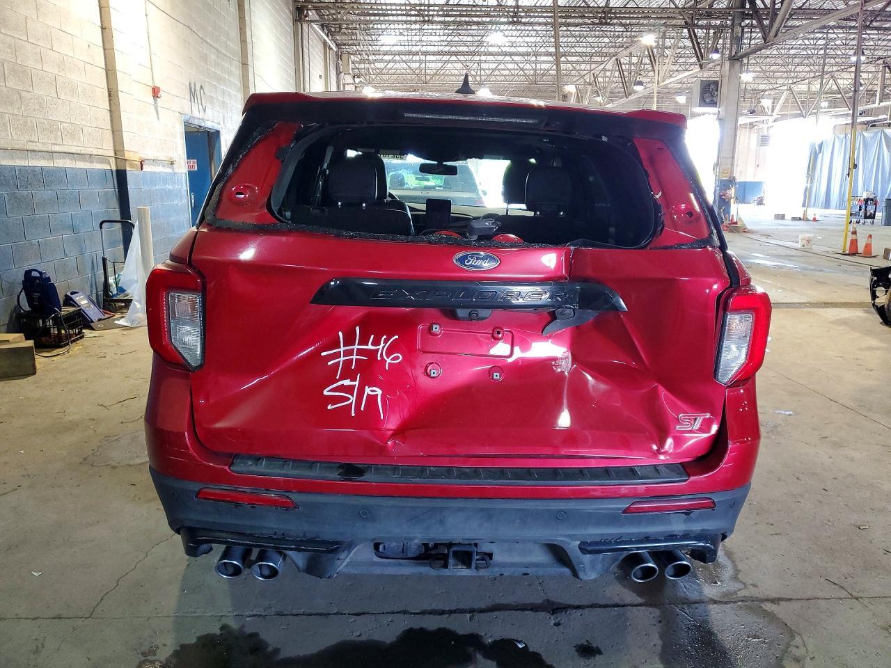 2022 Ford Explorer St - Фото 6
