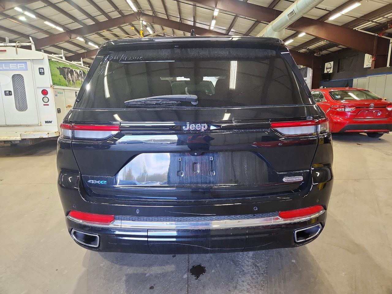 2024 Jeep Grand Cherokee Overland 4Xe - Фото 6