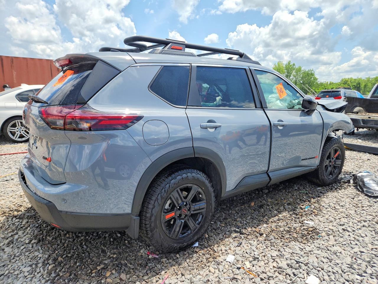 2026 Nissan Rogue Rock Creek - Фото 3