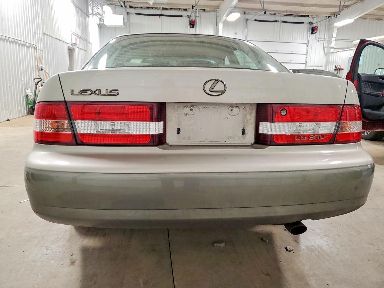 2001 Lexus Es 300 - Image 6