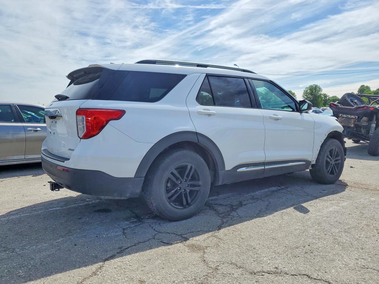 2022 Ford Explorer Xlt - Image 3