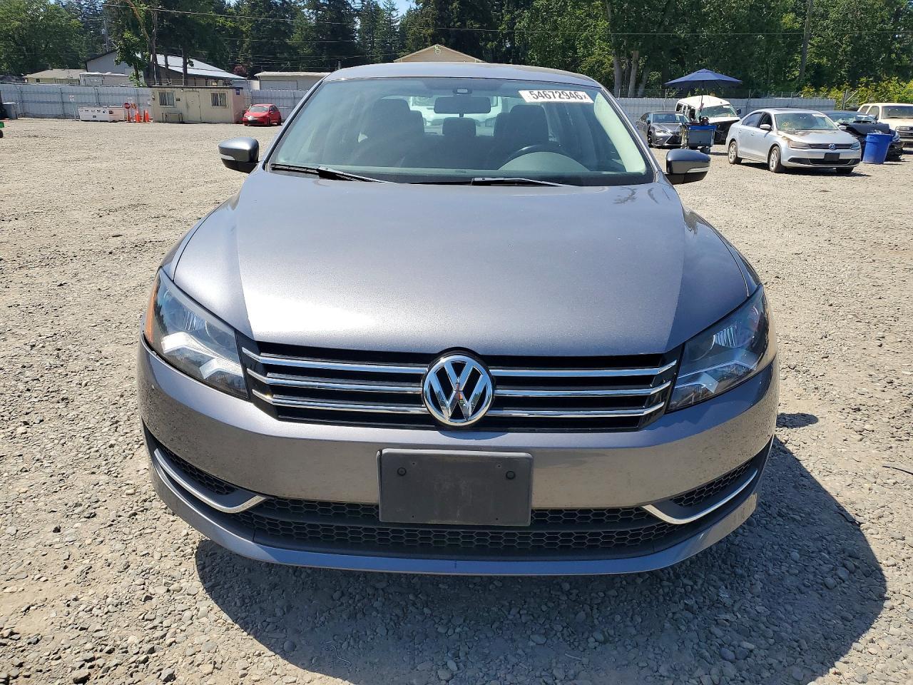2014 Volkswagen Passat S - Image 5