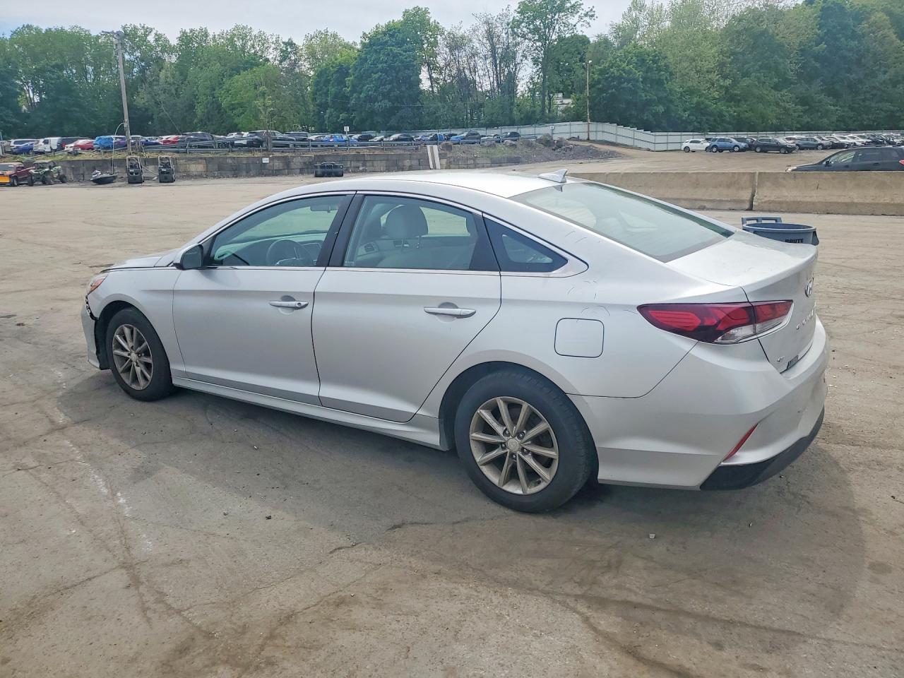 2018 Hyundai Sonata Se - Фото 2