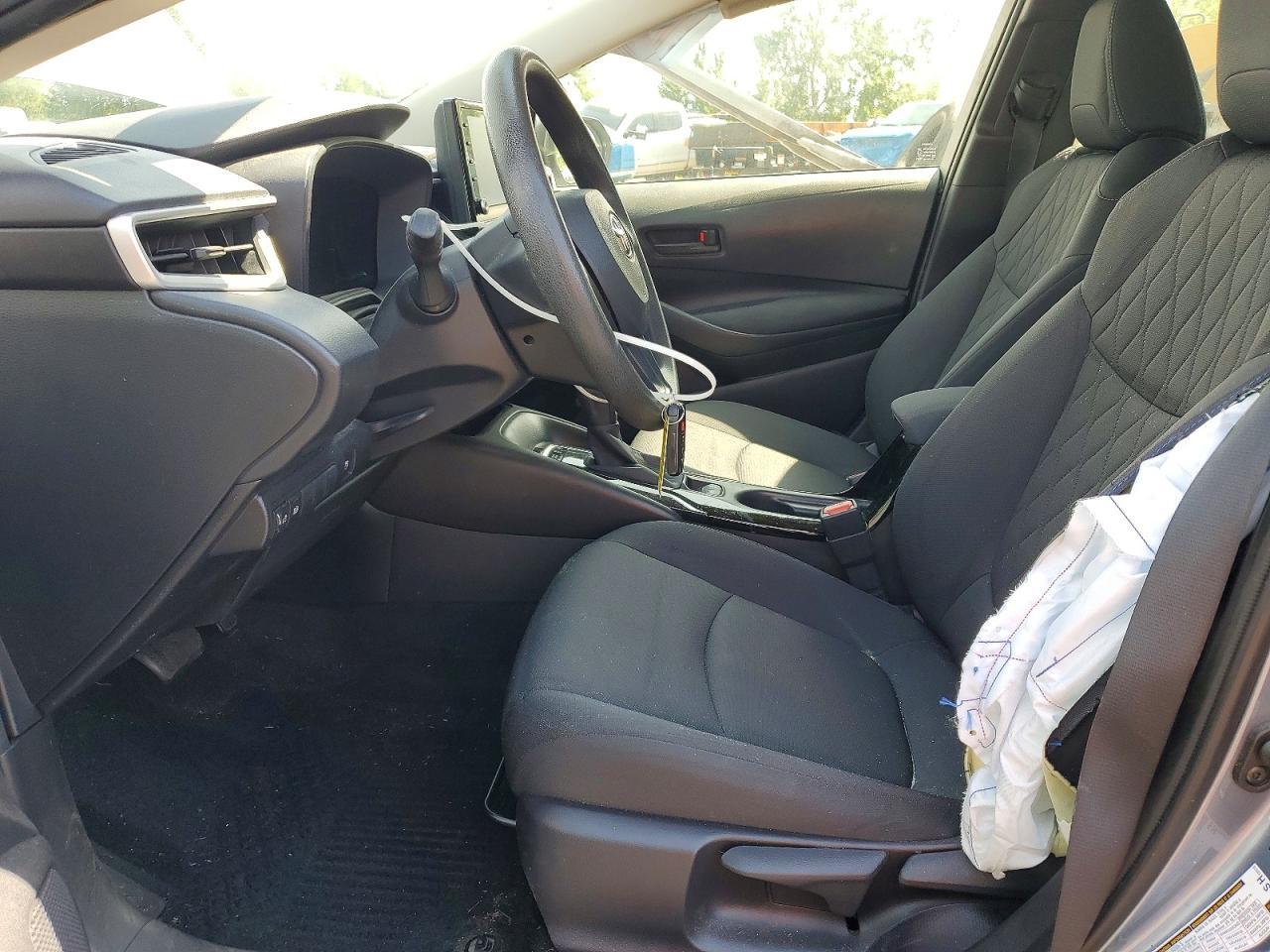 2022 Toyota Corolla Le - Image 7