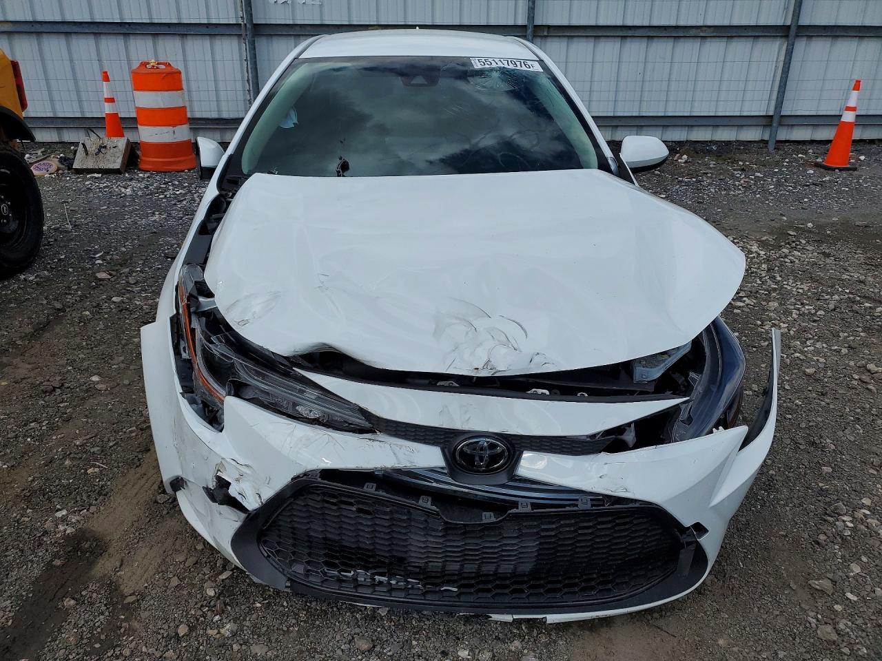 2022 Toyota Corolla Le - Image 5