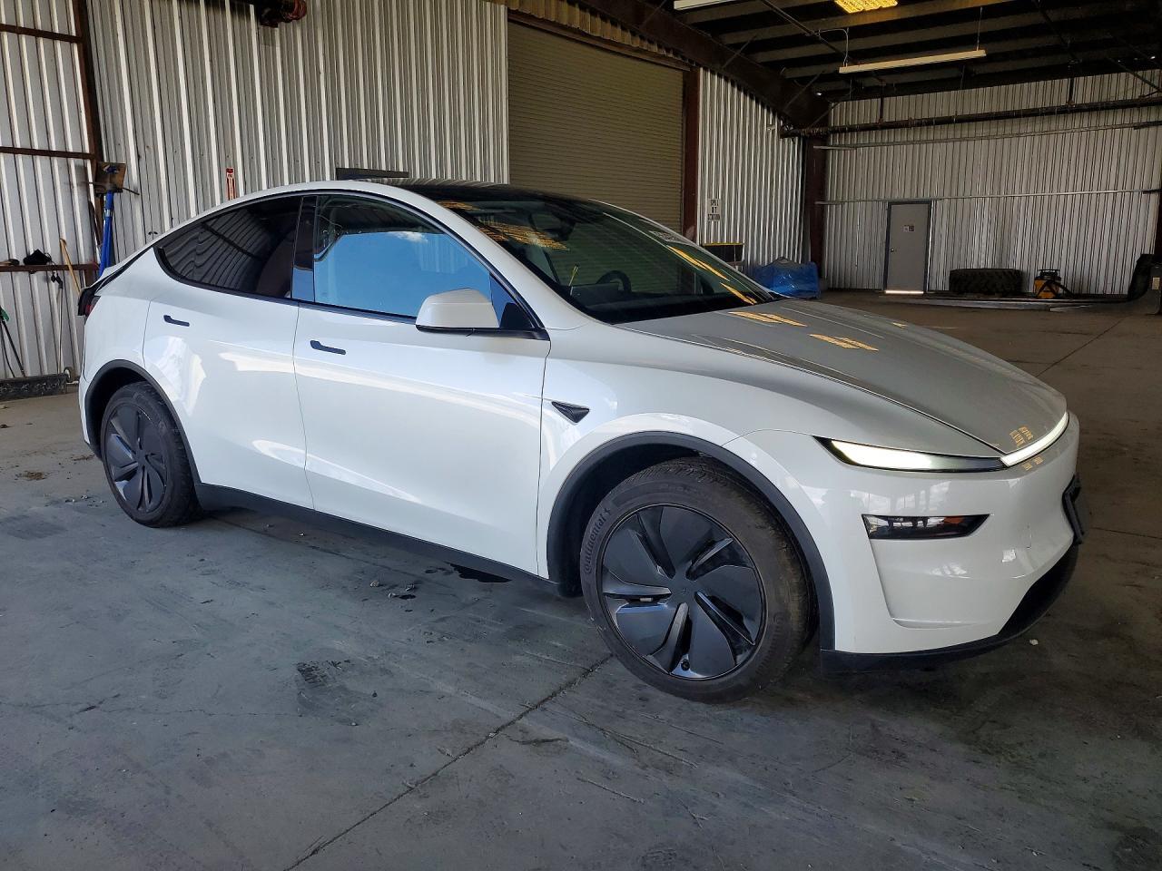 2026 Tesla Model Y - Image 4