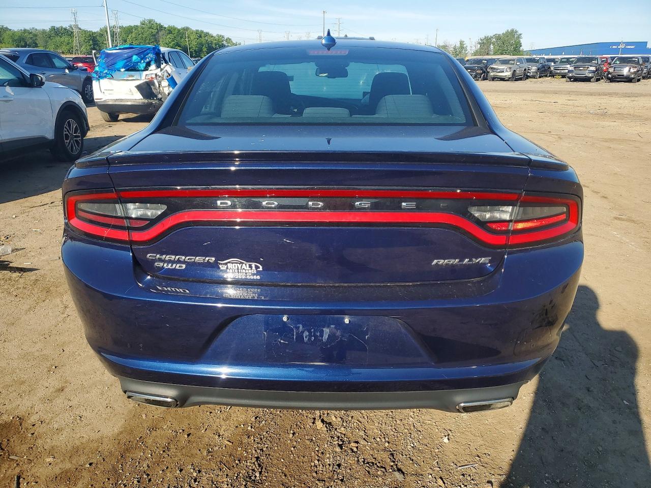 2015 Dodge Charger Sxt - Image 6