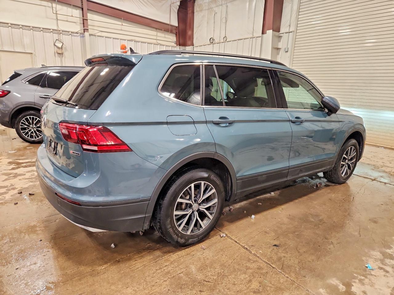 2019 Volkswagen Tiguan Se - Фото 3