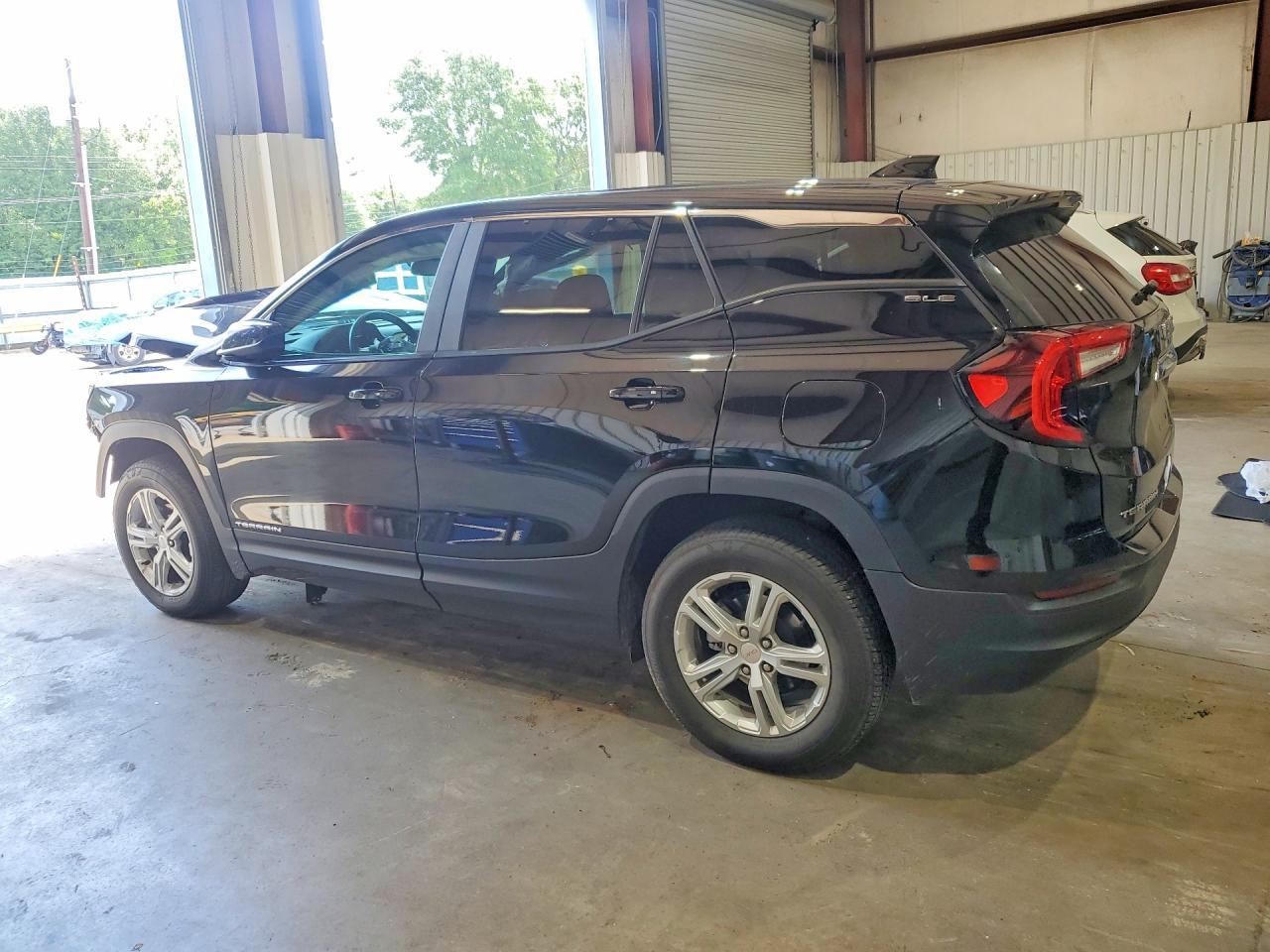 2024 GMC Terrain Sle - Фото 2