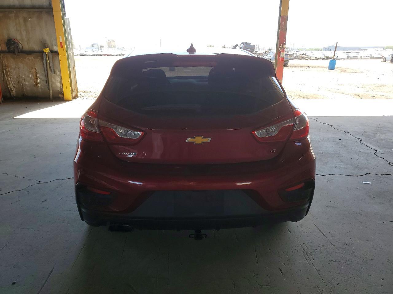 2017 Chevrolet Cruze - Image 6