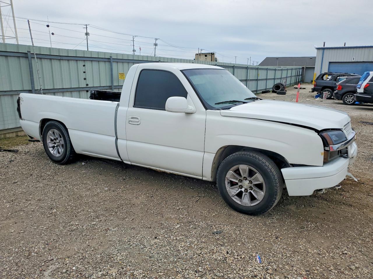 2006 Chevrolet Silverado C1500 - Image 4