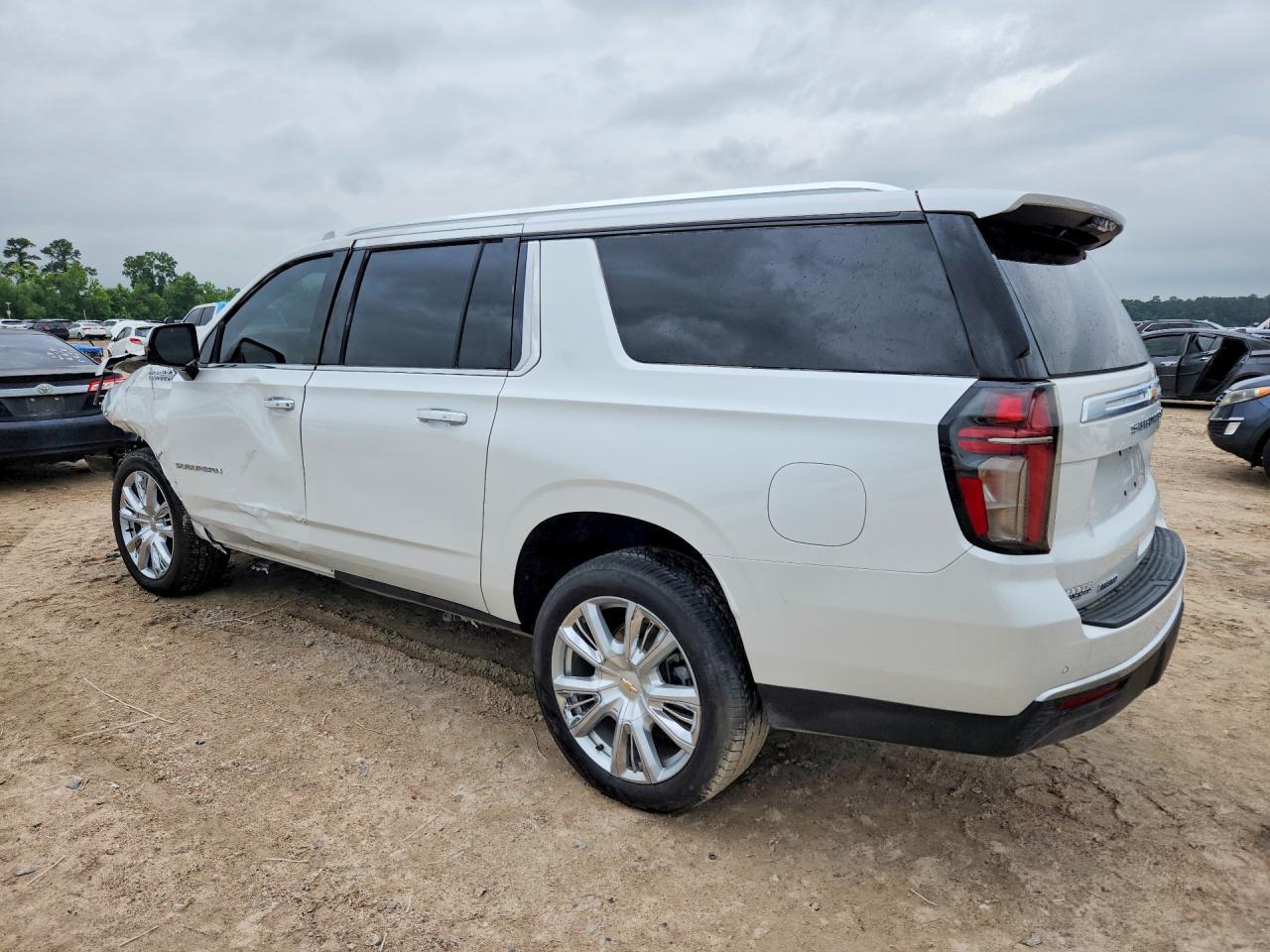 2024 Chevrolet Suburban K1500 High Country - Фото 2