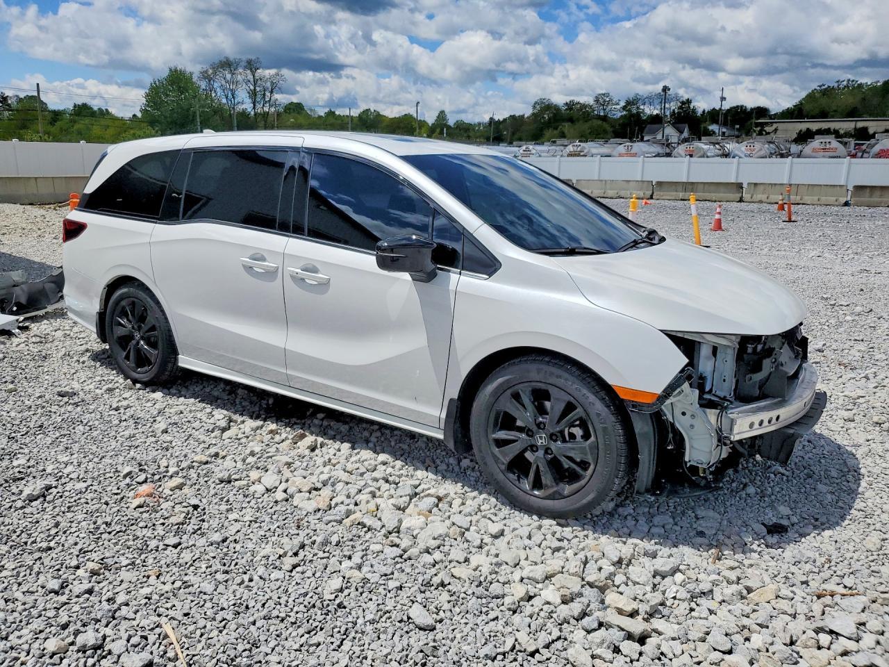 2024 Honda Odyssey Sport - Фото 4