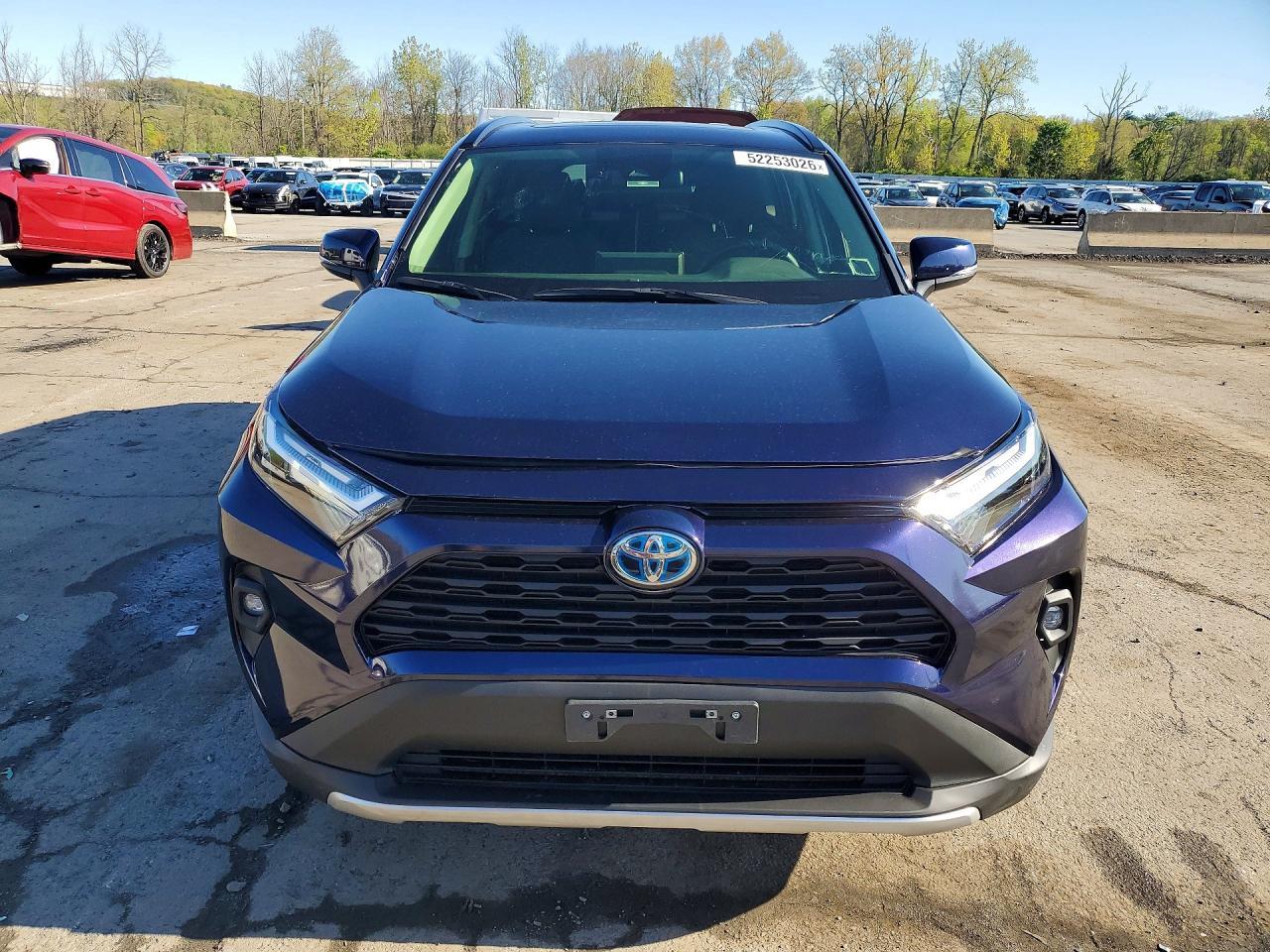 2025 Toyota Rav4 Hybrid Xle - Image 5