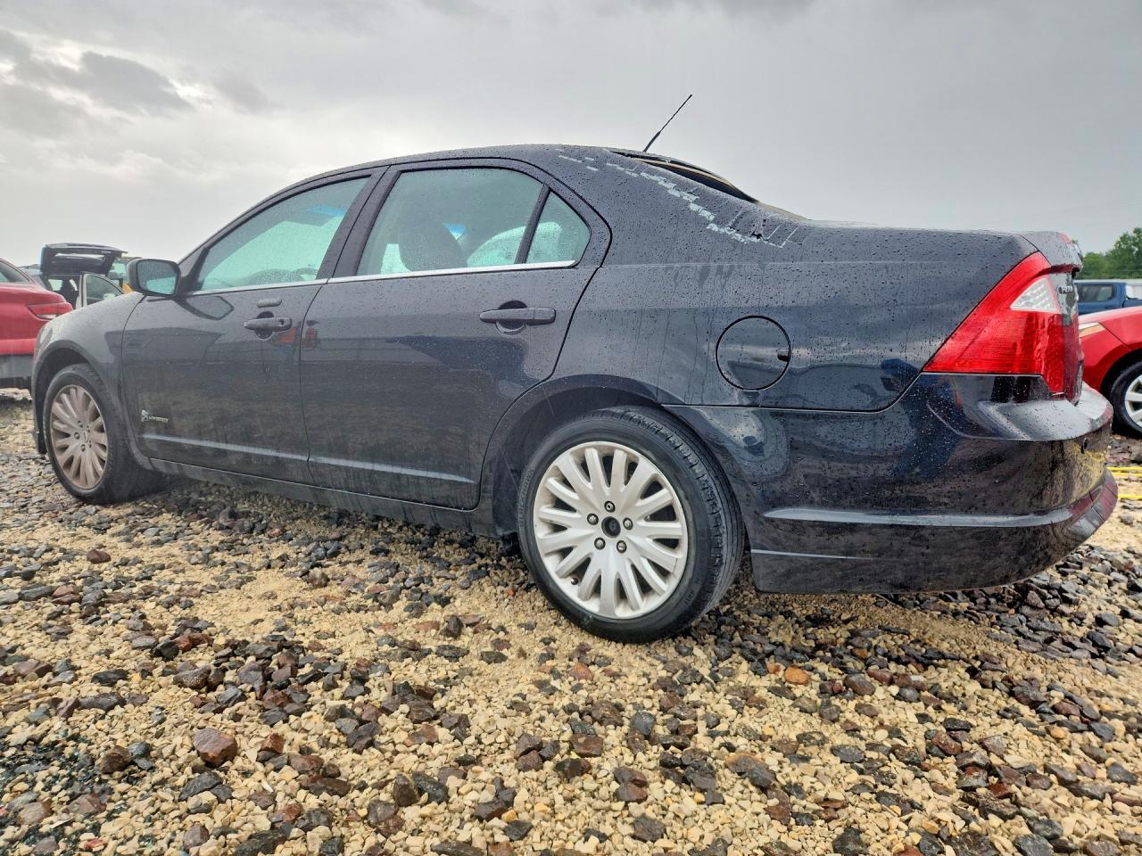 2010 Ford Fusion - Image 2