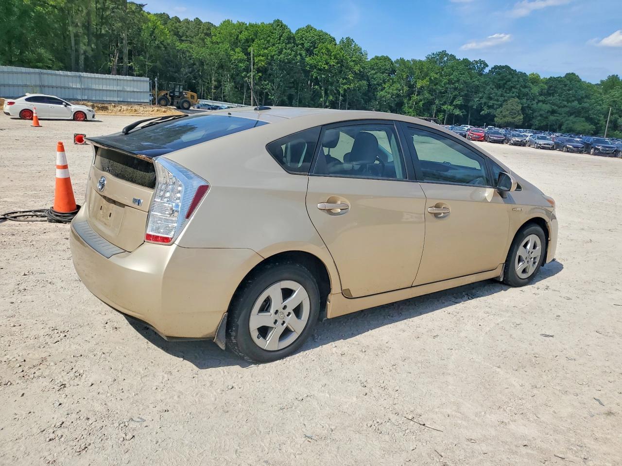 2011 Toyota Prius Four - Фото 3