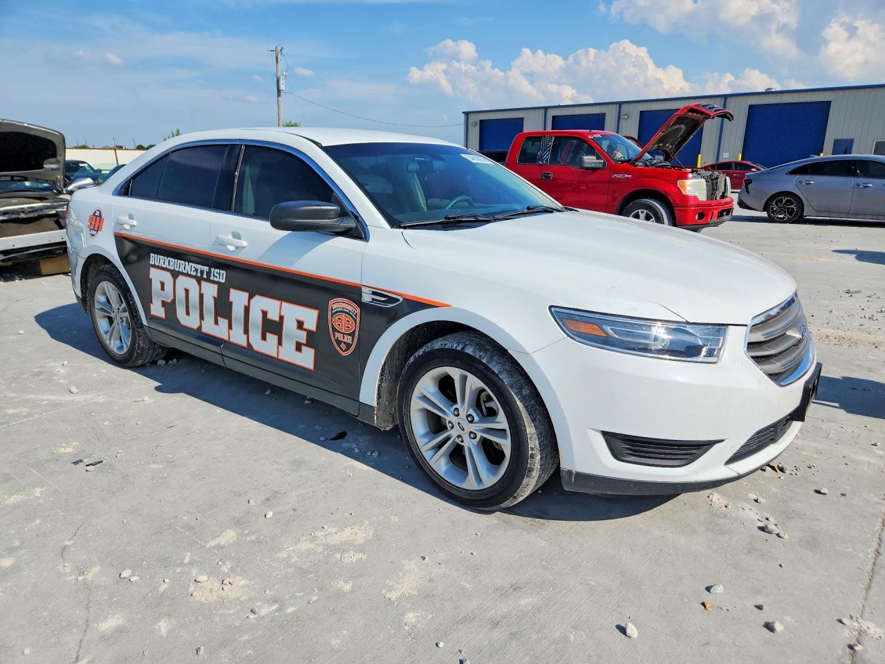 2018 Ford Taurus Se - Image 4