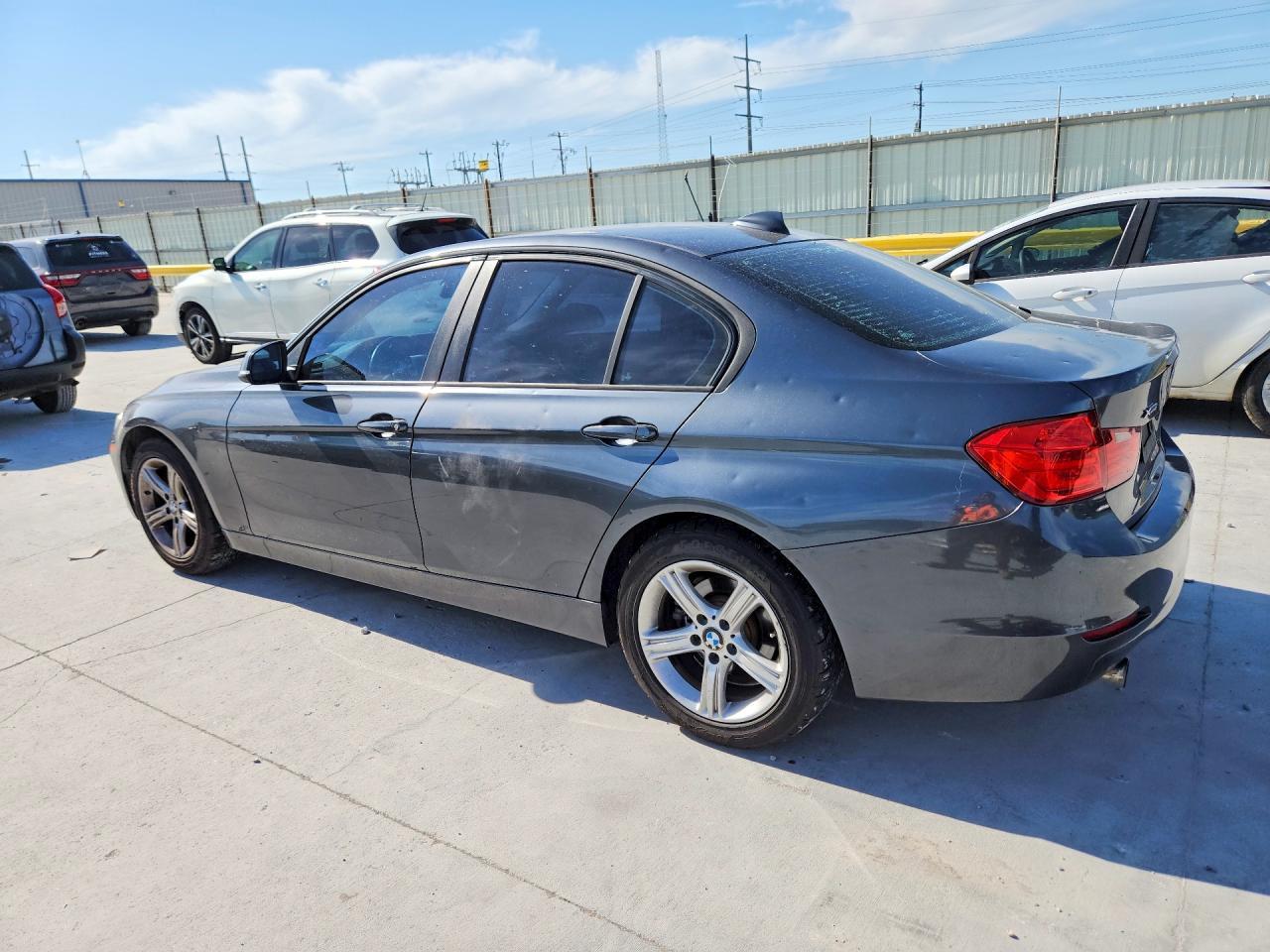 2014 BMW 320 I xDrive - Фото 2