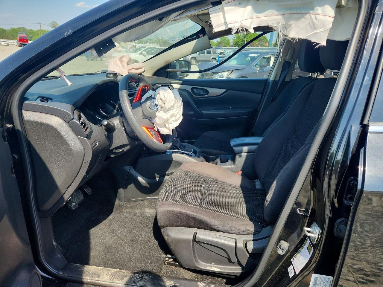 2018 Nissan Rogue Sport S - Image 7