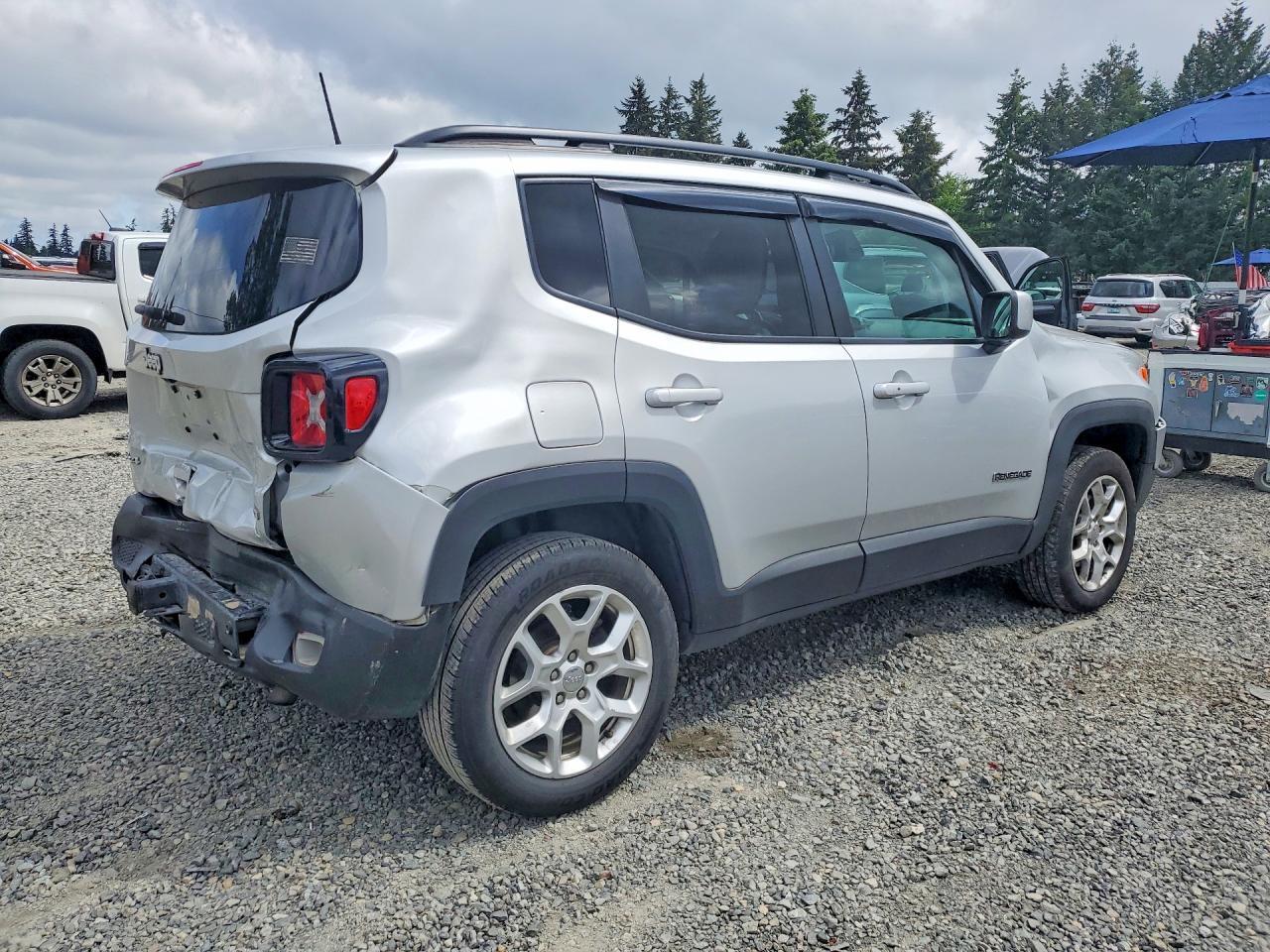 2018 Jeep Renegade Latitude - Фото 3