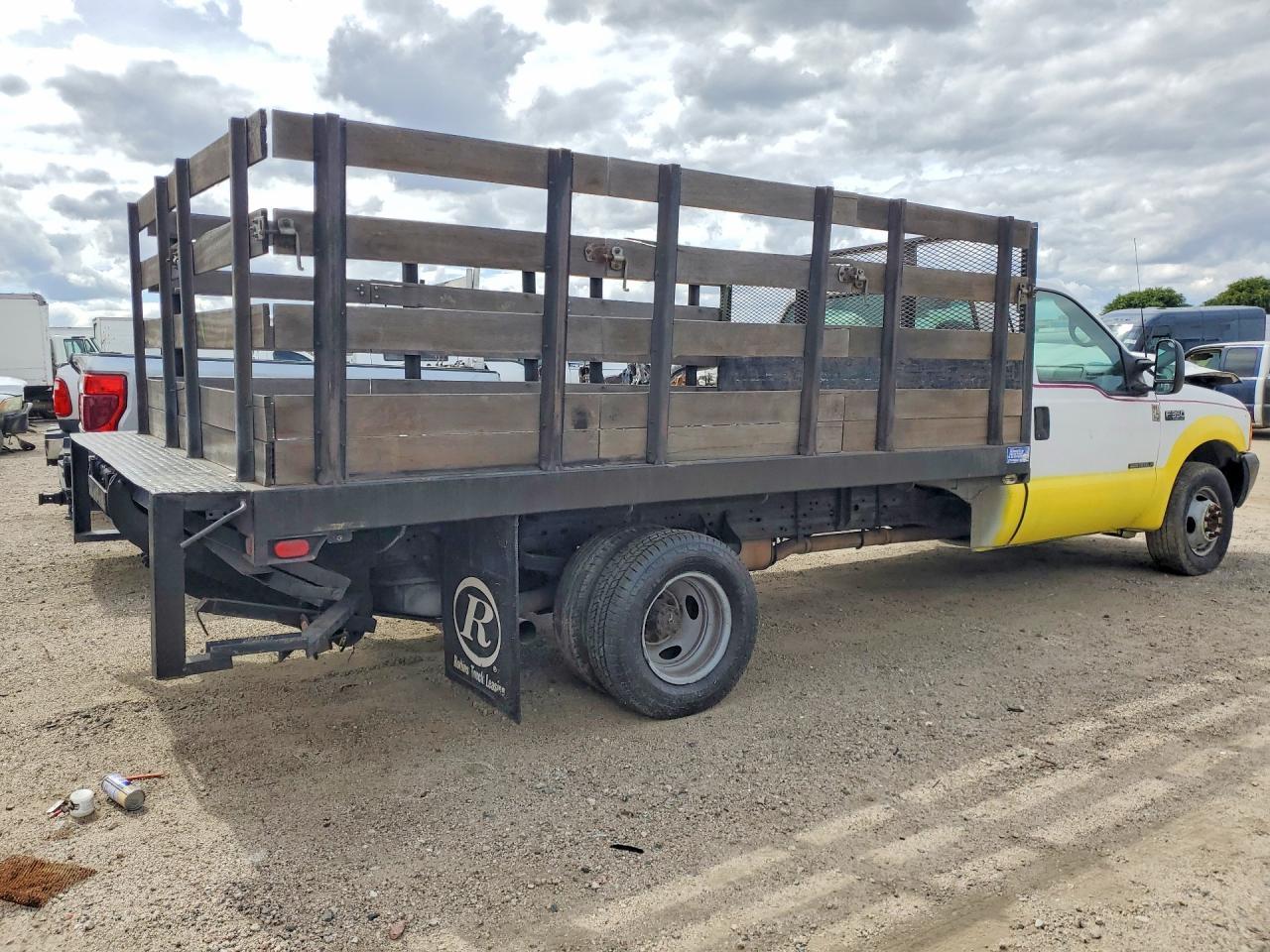 2001 Ford F350 Super Duty - Фото 3