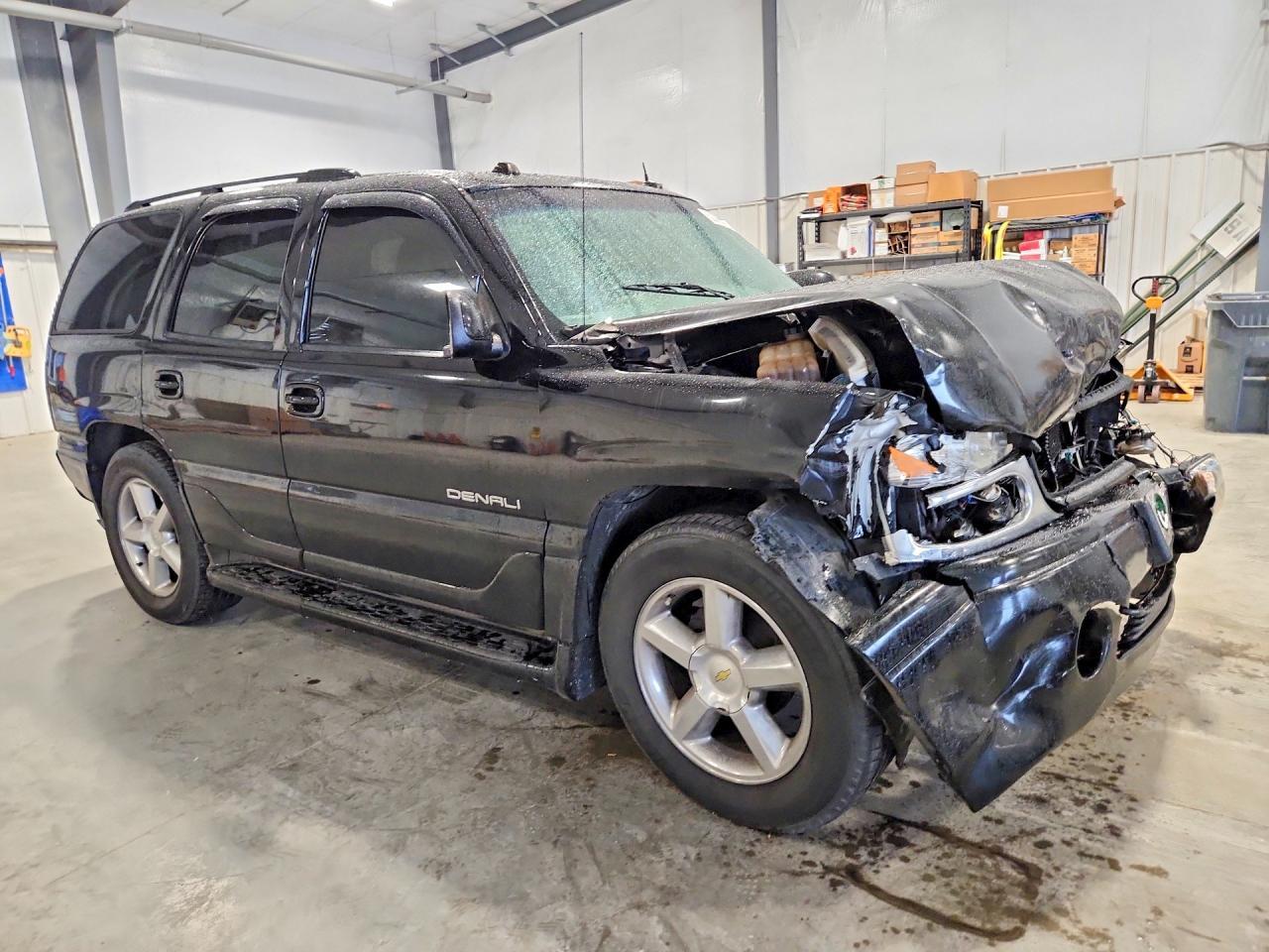 2005 GMC Yukon Denali - Фото 4