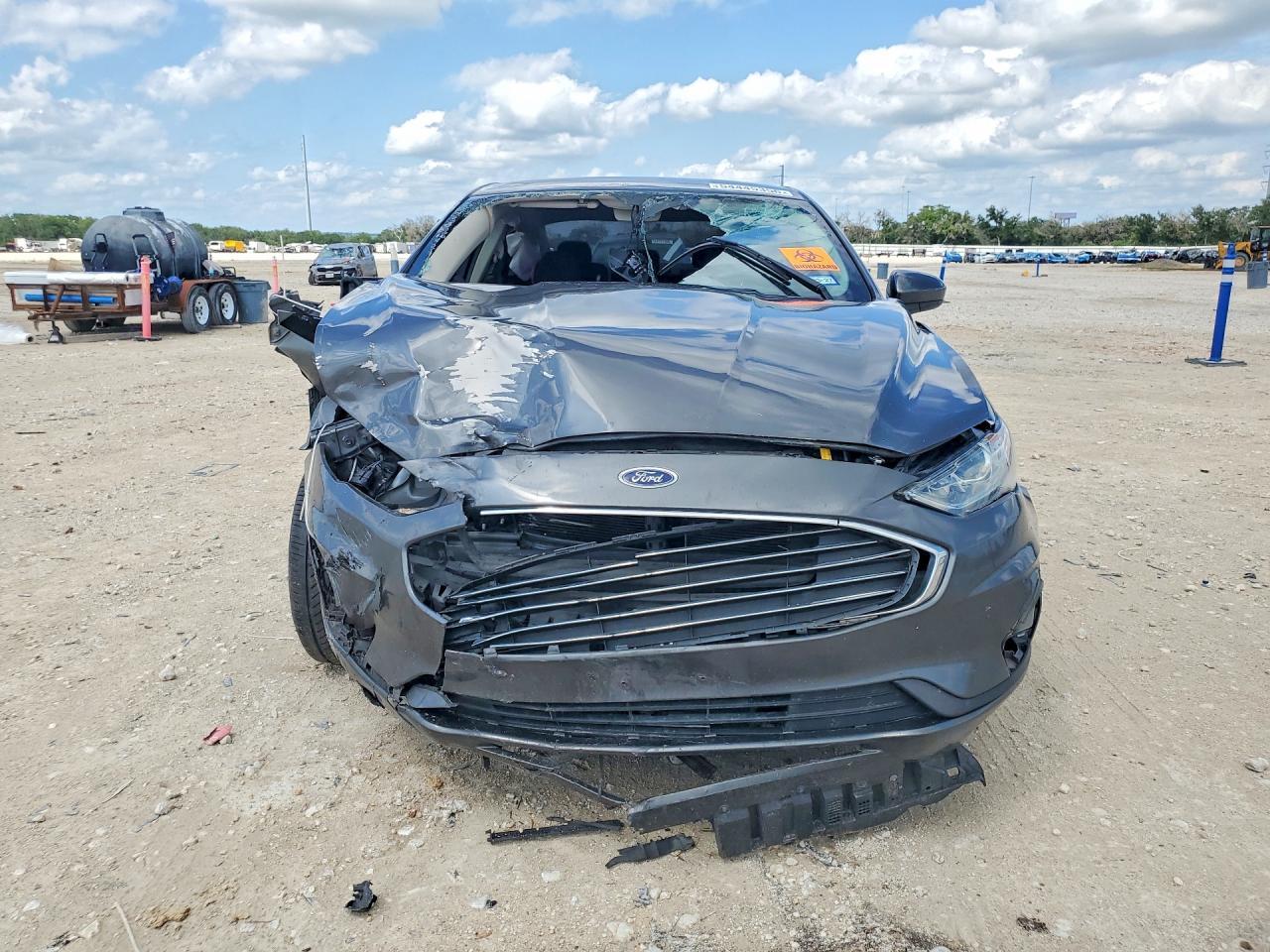 2020 Ford Fusion Se - Фото 5
