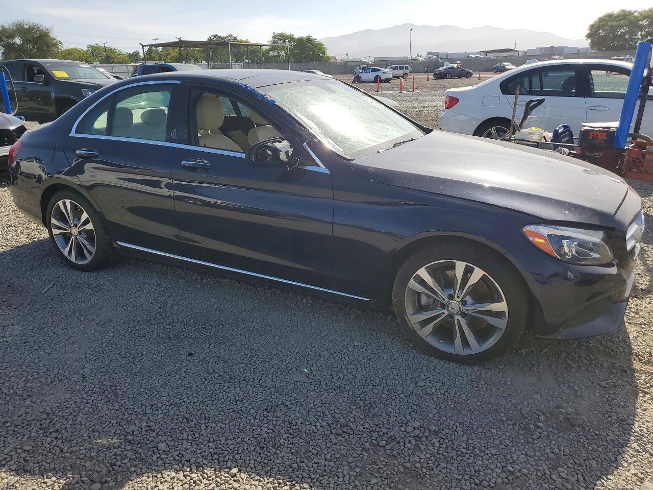 2015 Mercedes-Benz C 300 4Matic - Image 4