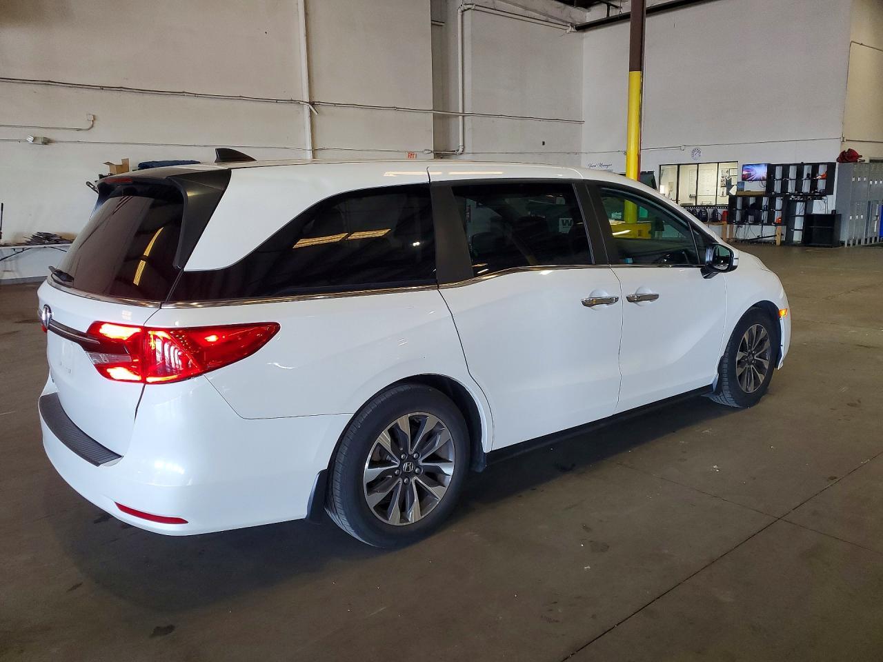 2023 Honda Odyssey Exl - Image 3