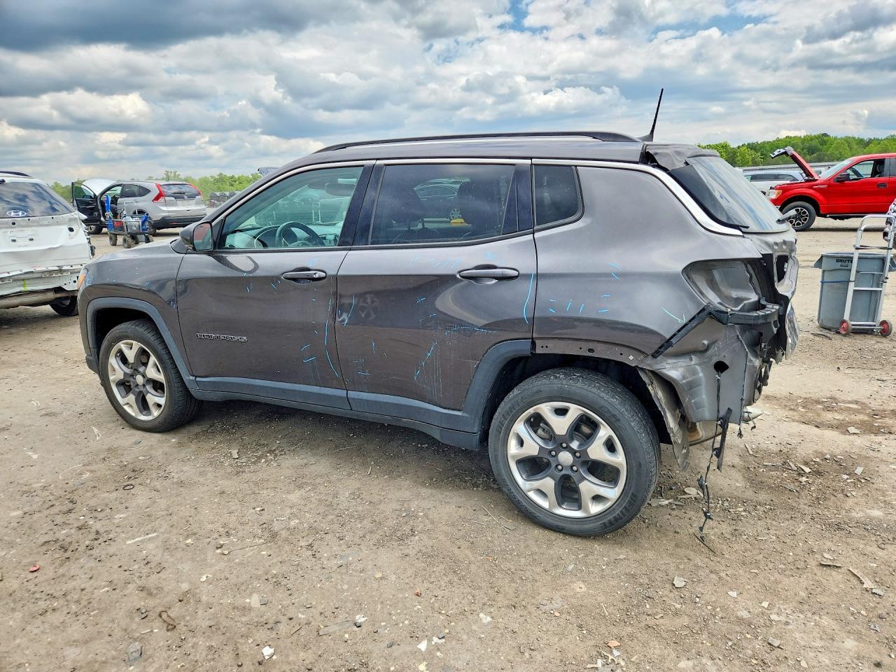 2019 Jeep Compass Limited - Фото 2