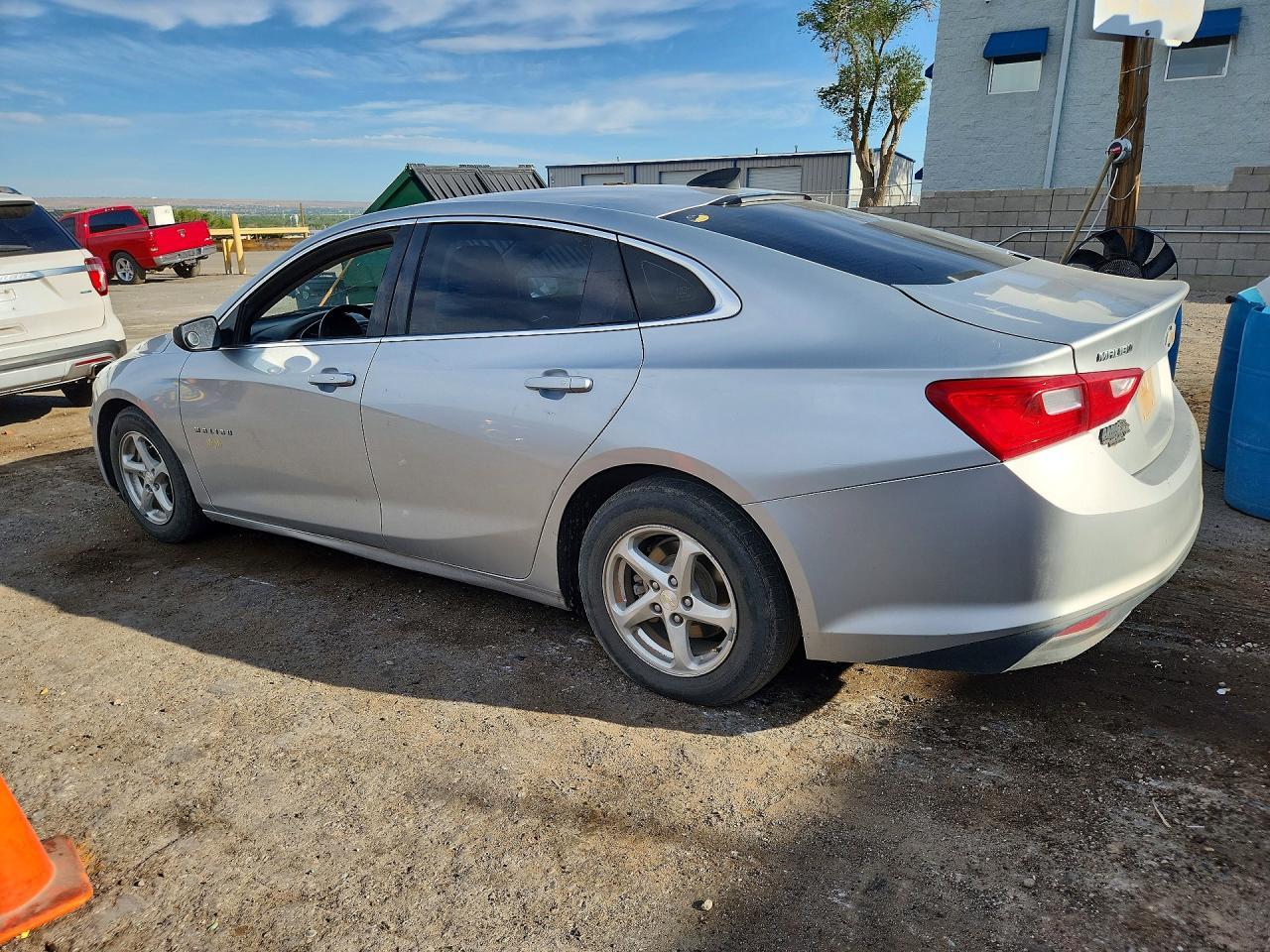2018 Chevrolet Malibu Ls - Фото 2