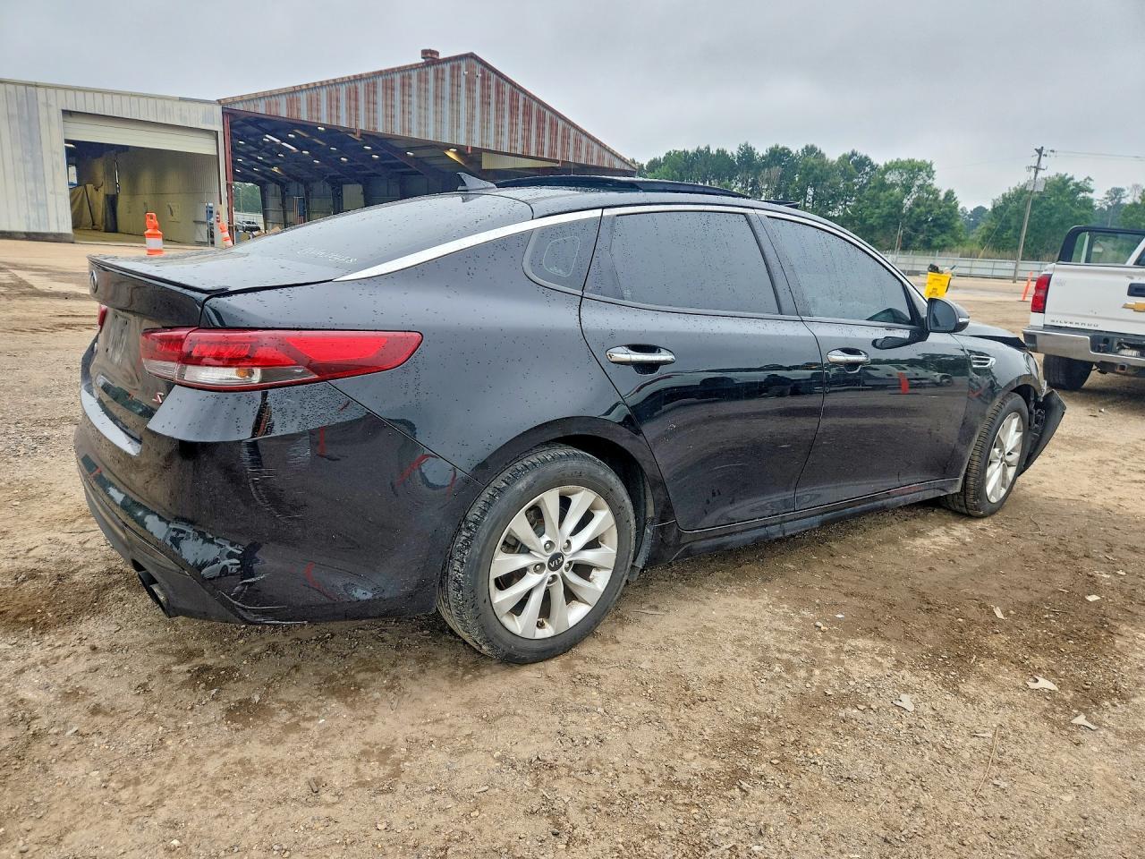 2018 Kia Optima S - Фото 3