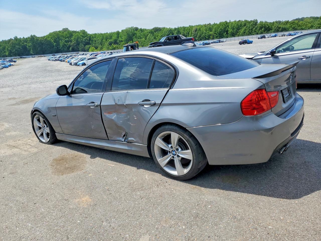 2009 BMW 335 I - Image 2