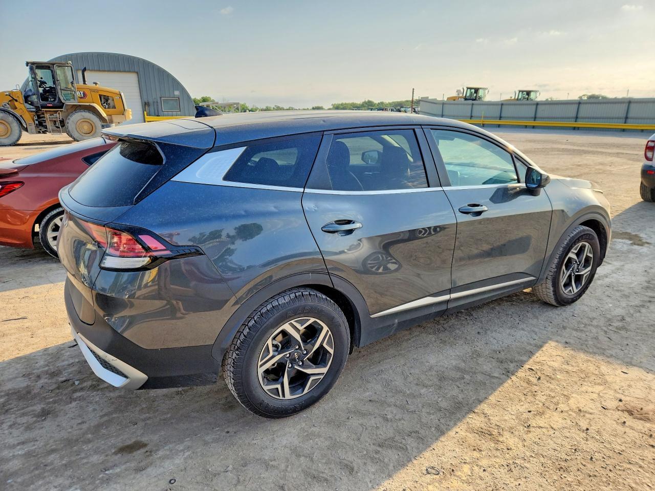 2024 Kia Sportage Lx - Image 3