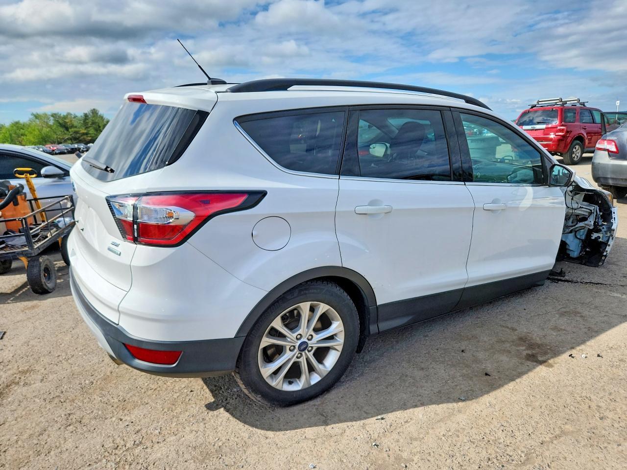 2018 Ford Escape - Фото 3