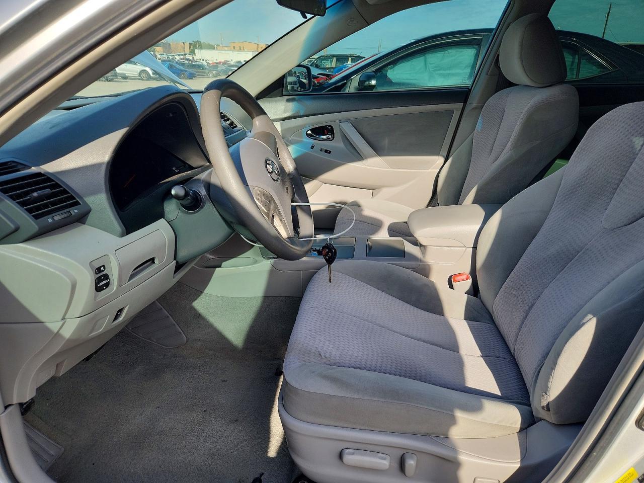 2011 Toyota Camry Le - Фото 7