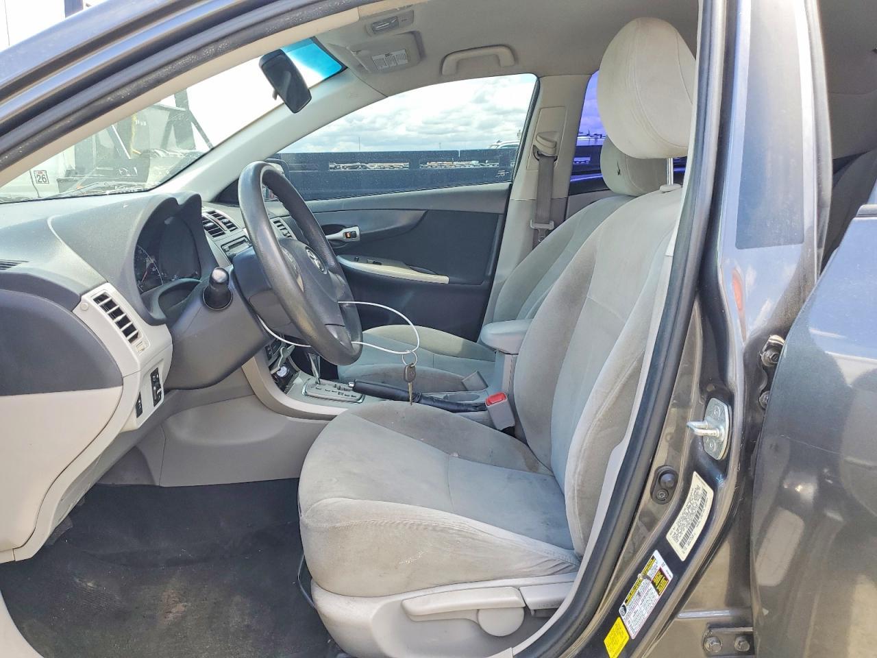 2012 Toyota Corolla Le - Фото 7