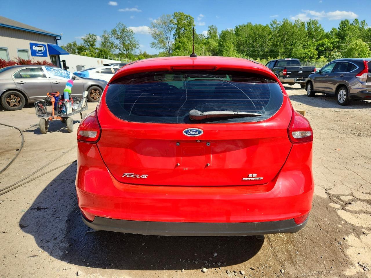 2015 Ford Focus Se - Image 6