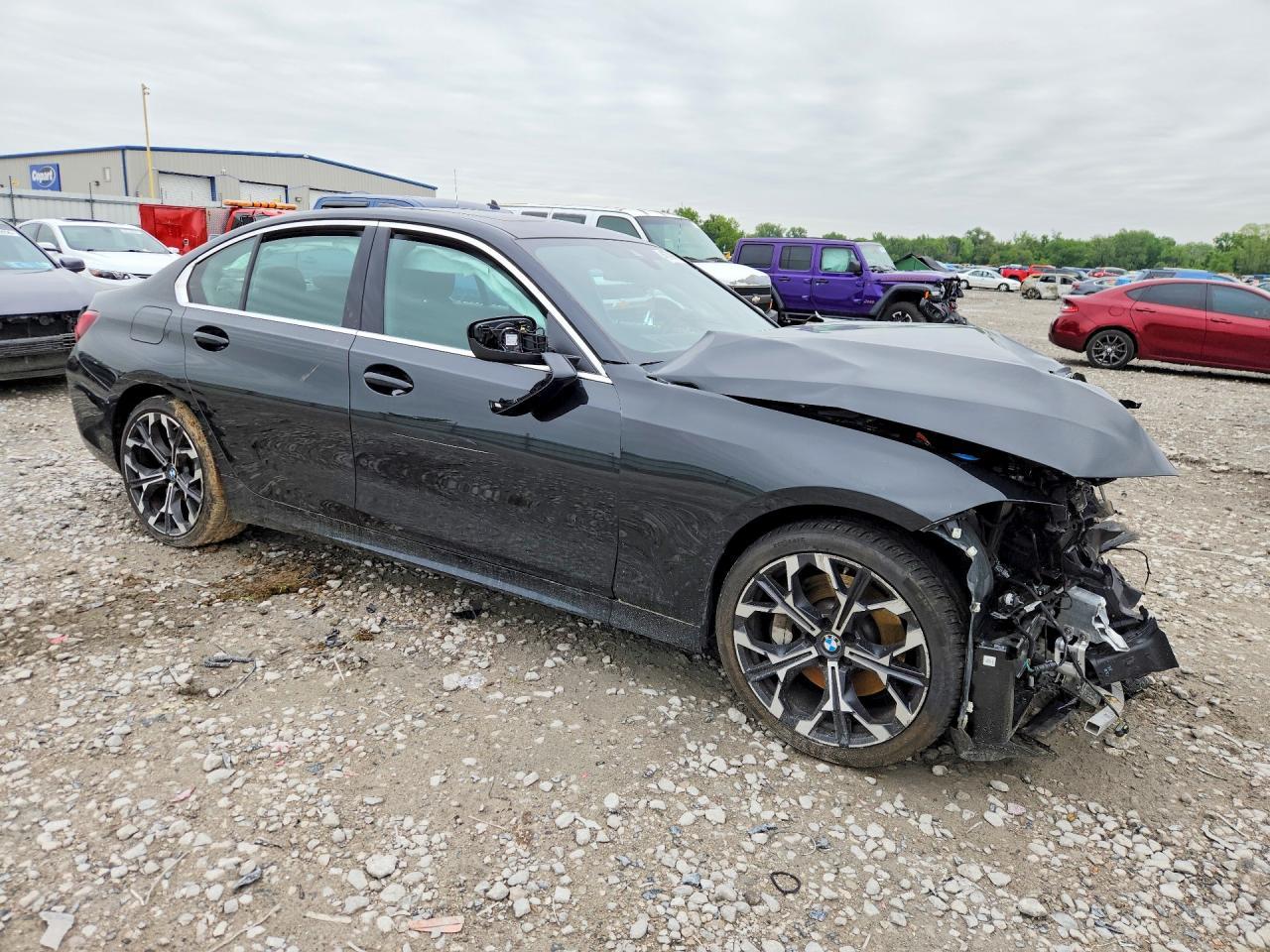 2025 BMW 330Xi - Image 4