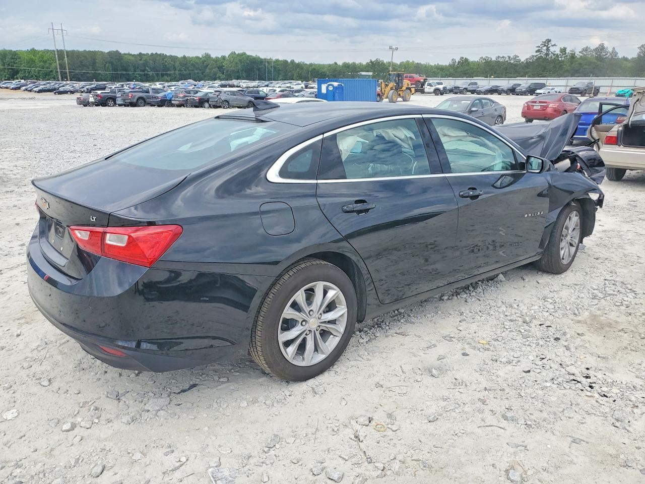 2024 Chevrolet Malibu Lt - Image 3