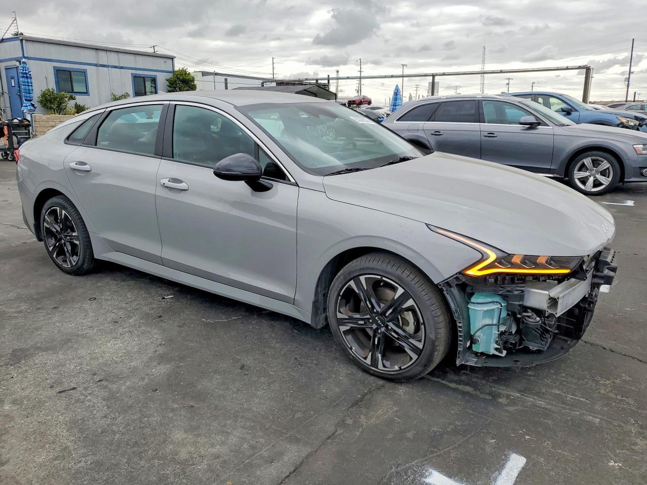 2024 Kia K5 Gt Line - Image 4