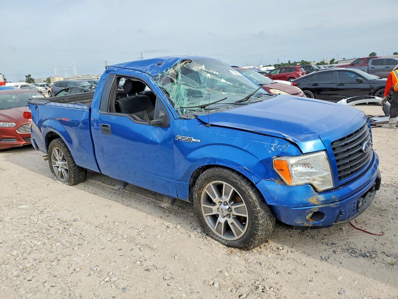2014 Ford F150 - Фото 4